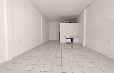 Salão comercial para locação no jardim dona regina, santa bárbara doeste-sp: 2 banheiros, 2 vagas de garagem, 100m² de área