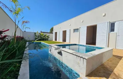 Casa de luxo em condomínio no parque fortaleza, nova odessa-sp: 3 quartos, 3 suítes, 5 banheiros, 6 vagas de garagem.