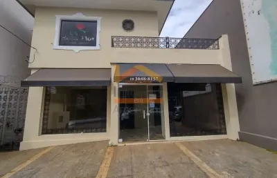 Imperdível oportunidade: casa comercial à venda no centro de americana-sp, com 5 salas, 3 banheiros, 4 vagas de garagem e 305,82 m² de área.