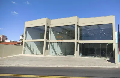 Salão para locação 300 m² com pé direito de 7m e fachada de vidro r$ 7.000 - jardim são domingos - americana/sp