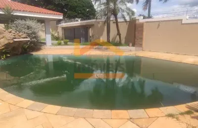 Casa residencial/comercial para venda 452,60m² construção 1.084,20 terreno 2.500.000,00