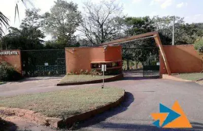 Casa e sitio em condominio fechado terra fértil- mateus leme mg