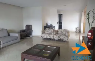 Maravilhoso apto em vista definitiva - ao lado da praça