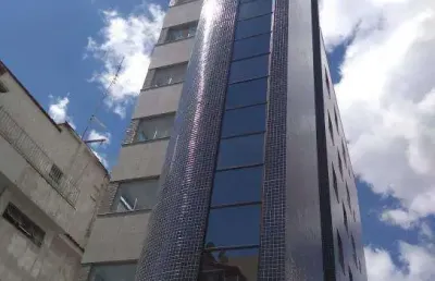 Maravilhoso apto. 04 qtos(01 suite)-novo- lavabo -elevador