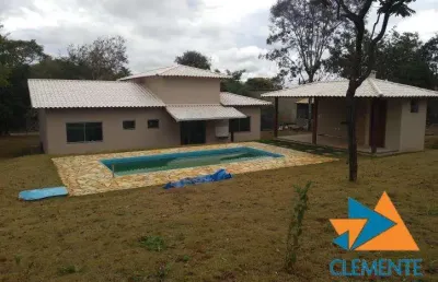 Excelente casa nova  condominio fechado vale do luar