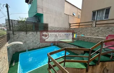 Vendo 2 sobrados com 5 dormitórios, escritório, área gourmet, cozinha com ilha central e planejados, ao lado do metro jabaquara. terreno 300m2.