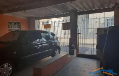 Casa térrea antiga  ao lado da estação km 18 - não financia!