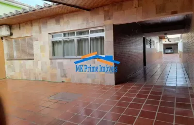 Ótima casa térrea com 3 dormitórios e 5 vagas - jaguaribe.