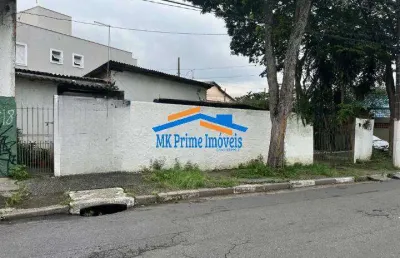 Terreno de esquina à venda – localização privilegiada e ótima oportunidade.