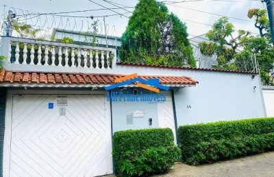 Sobrado com 332m² com 3 dormitórios sendo 2 suítes  no jardim europa.