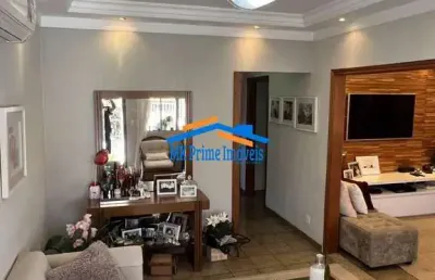 Impecável sobrado com 03 dormitórios sendo 1 suíte,  219 m² área construída