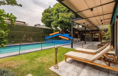 Maravilhosa casa em condomínio no residencial 2 com 1.721m² de terreno.