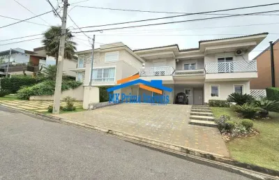 Casa em condomínio 560m² com 4 suítes  na granja viana.