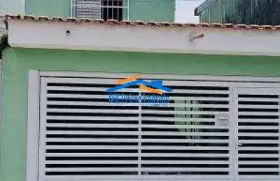 Ótimo sobrado à venda – 3 dormitórios, 2 vagas de garagem.