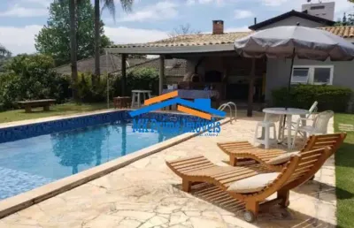 Vende/ aluga casa em condomínio com 1416m² de terreno - granja viana.