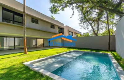 Linda casa em condomínio com 935 m² na granja julieta