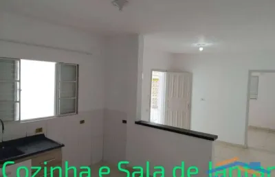 Casa assobrada com 2 dormitórios sendo uma suite no jd.padroeira osasco /sp