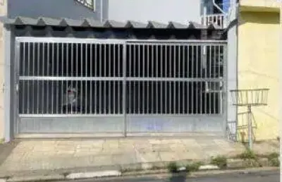 Sobrado 3 dormitórios sendo 1 suíte ar condicionado quintal e churrasqueira