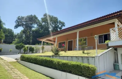 Condomínio parque das rosas - 2 casas - piscina - campo futebol - 2153m²