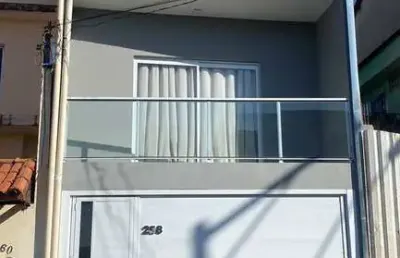 Duas casas com 227,72m²  3 quartos, suítes, área gourmet em barueri.