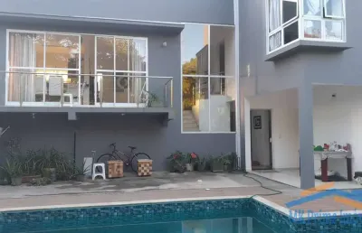 Casa de condomínio 180m2, com 3 dormitórios em cotia/sp.