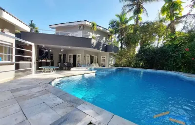 Casa alto padrão à venda em riviera de são lourenço/sp.