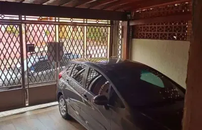 Excelente sobrado jardim das flores, 3 dormitórios, sendo 1 suíte