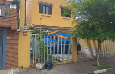 Excelente imóvel para investidor, terreno de 288mt², 3 casas excelentes.