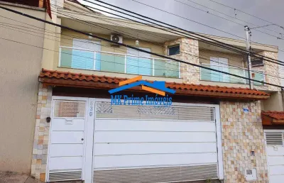Sobrado com 130mt² - 3 quartos sendo 1 suíte - móveis planejados - 2 vagas