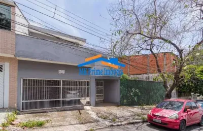 Excelente sobrado com 4 dormitórios sendo 1 suíte e 2 vagas de garagem.