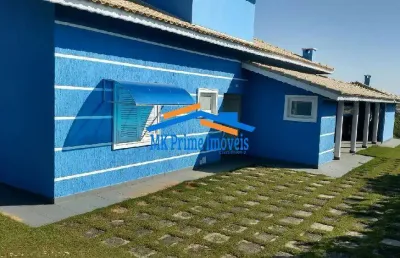 Imóvel de alto padrão: 3 dormitórios, suíte, forno de pizza e muito mais.