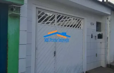 Excelente sobrado com 4 dormitórios sendo 1 suíte, 4 vagas de garagem.