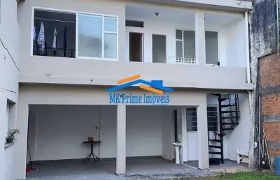 Casa de 380m² com 5 quartos (4 suítes) e 2 vagas cobertas - cotia.
