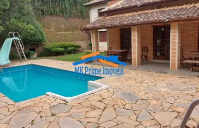 Oportunidade: linda residência na granja viana, com 3 suítes, piscina!!!