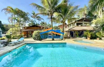 Fazendinha - térrea -porteira fechada, 3 suítes, piscina, quiosque gourmet!