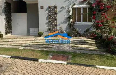 Belo sobrado à venda no condomínio bosque san paolo - cotia-sp