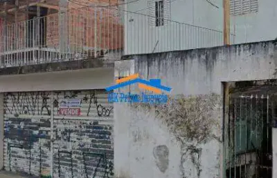 Excelente terreno de 308 m² com 2 casas antigas – bela vista.