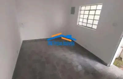 Casa com 2 dormitórios, suíte e 2 vagas cobertas – jardim das flores.