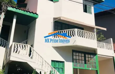 Luxuoso sobrado em cond. fechado com segurança e lazer - granja viana.