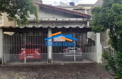 Excelente terreno com 250m² e 3 casas antigas - bela vista.