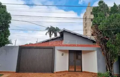 Casa com 2 quartos à venda na Rua Miraflores, Carandá Bosque, Campo Grande