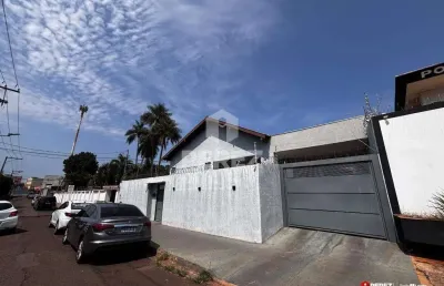 Casa com 4 quartos à venda na Rua Doutor Arlindo de Andrade, Amambaí, Campo Grande