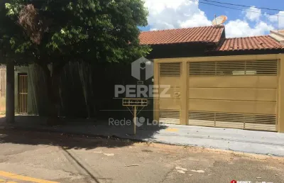Casa com 4 quartos à venda na Rua Tito Madi, Tiradentes, Campo Grande
