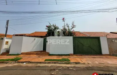 Casa com 5 quartos à venda na Rua Arcênia, Jardim Autonomista, Campo Grande