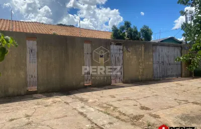 Casa com 4 quartos à venda na Rua da Pátria, Vila Taveirópolis, Campo Grande