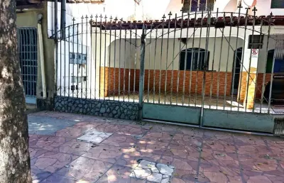 Casa à venda na Rua Leonardo Cristino, 3589, Centro, Governador Valadares