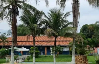 Linda chácara em condomínio fechado, de 2.400m2, com 700m2 de área construída, com muito verde no vitassay em boituva