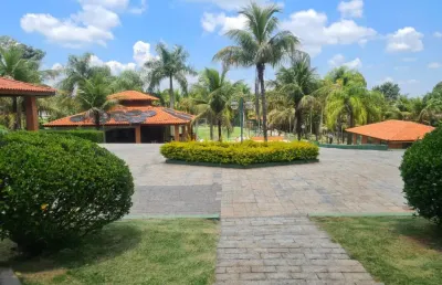 Linda chácara em condomínio fechado, de  7.000m2, com  650m2 de área construída, com muito verde no vitassay em boituva