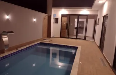 Linda casa térrea com 161m2 no portal ville jardins em  boituva - sp.