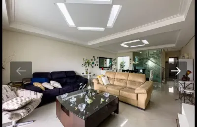 Lindo sobrado com 03 dormitórios sendo 03 suítes  à venda,  223m² no jardim hollywood  em são bernardo do campo - sp